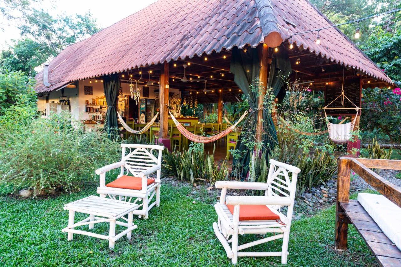 Naturalmente Boutique Bungalows Y Cocina Mediterranea Las Lajas Kültér fotó