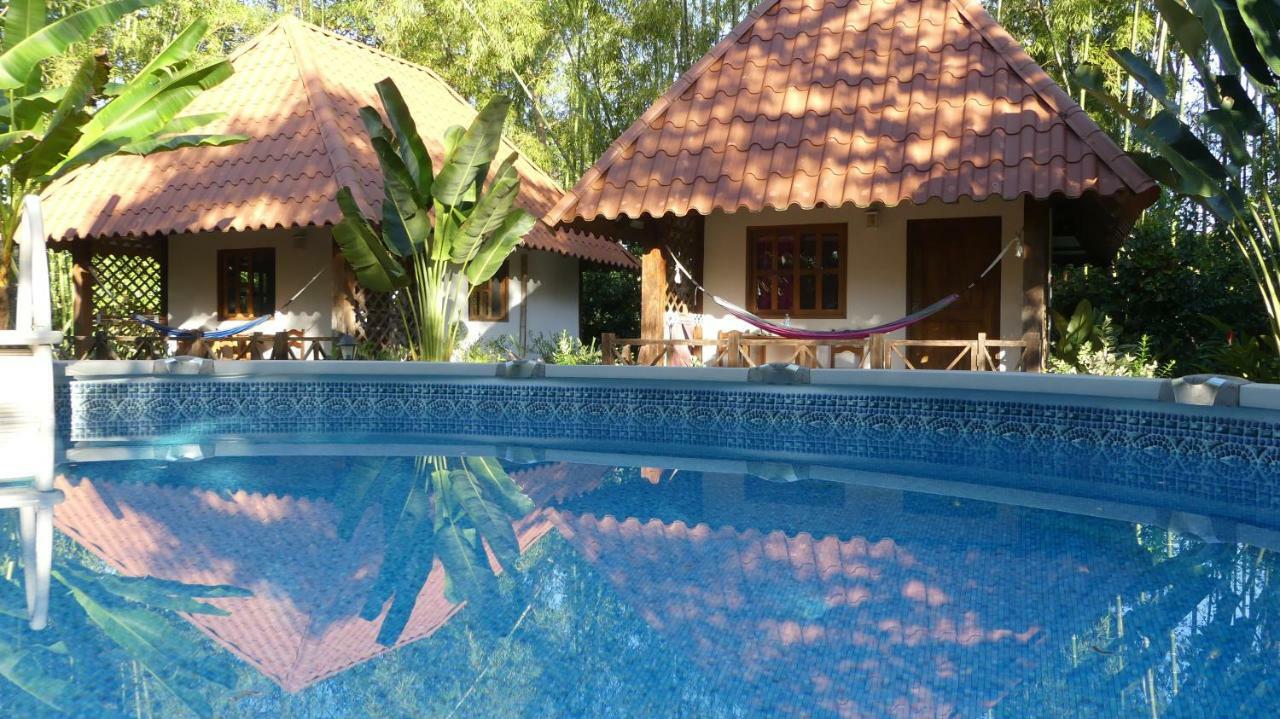 Naturalmente Boutique Bungalows Y Cocina Mediterranea Las Lajas Kültér fotó