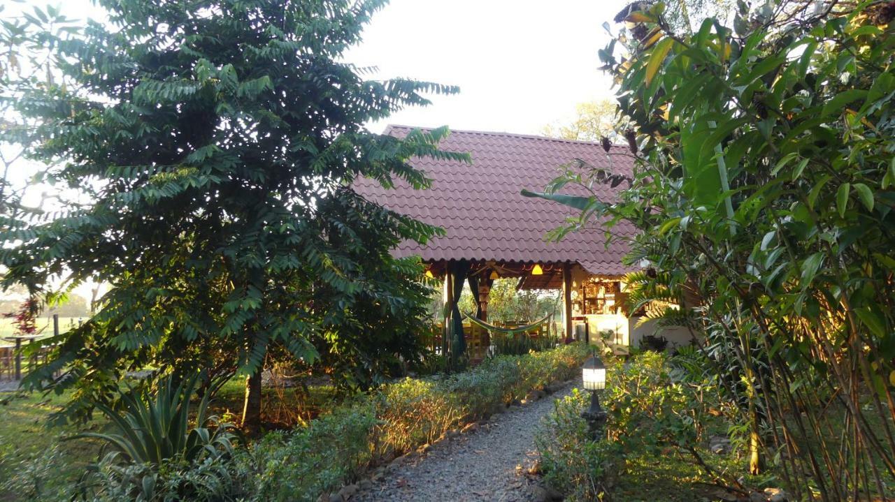 Naturalmente Boutique Bungalows Y Cocina Mediterranea Las Lajas Kültér fotó