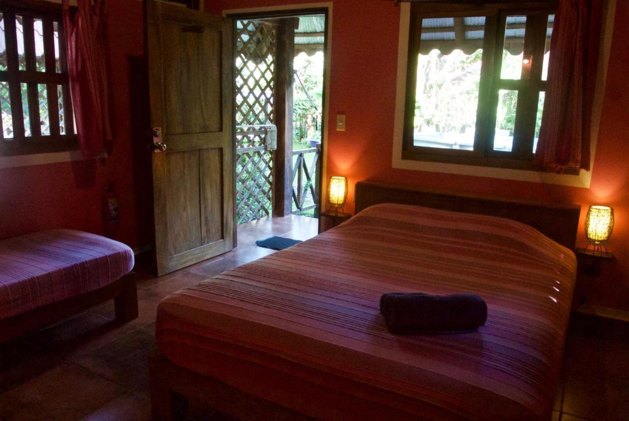 Naturalmente Boutique Bungalows Y Cocina Mediterranea Las Lajas Kültér fotó